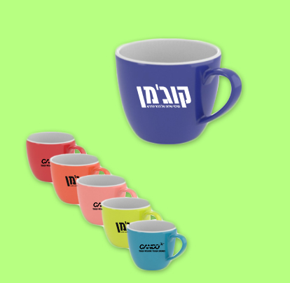 כוס פלסטיק עם ידית